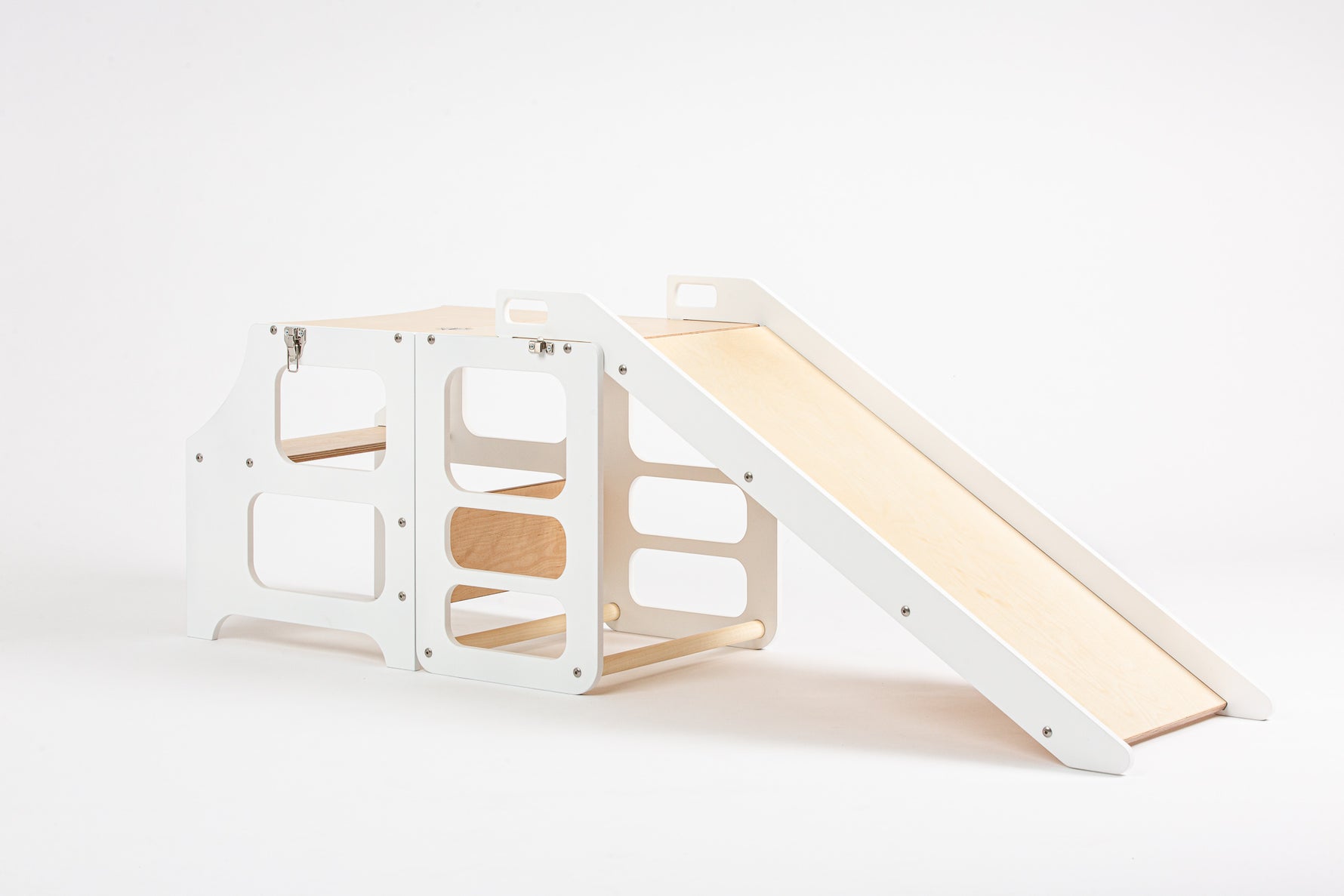 Hvítur 3in1 Montessori hjálparturn með rennibraut – step stool, leikturn og renna í einu