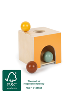 Montessori kúlubox úr FSC viði með kúlurúllu fyrir börn.