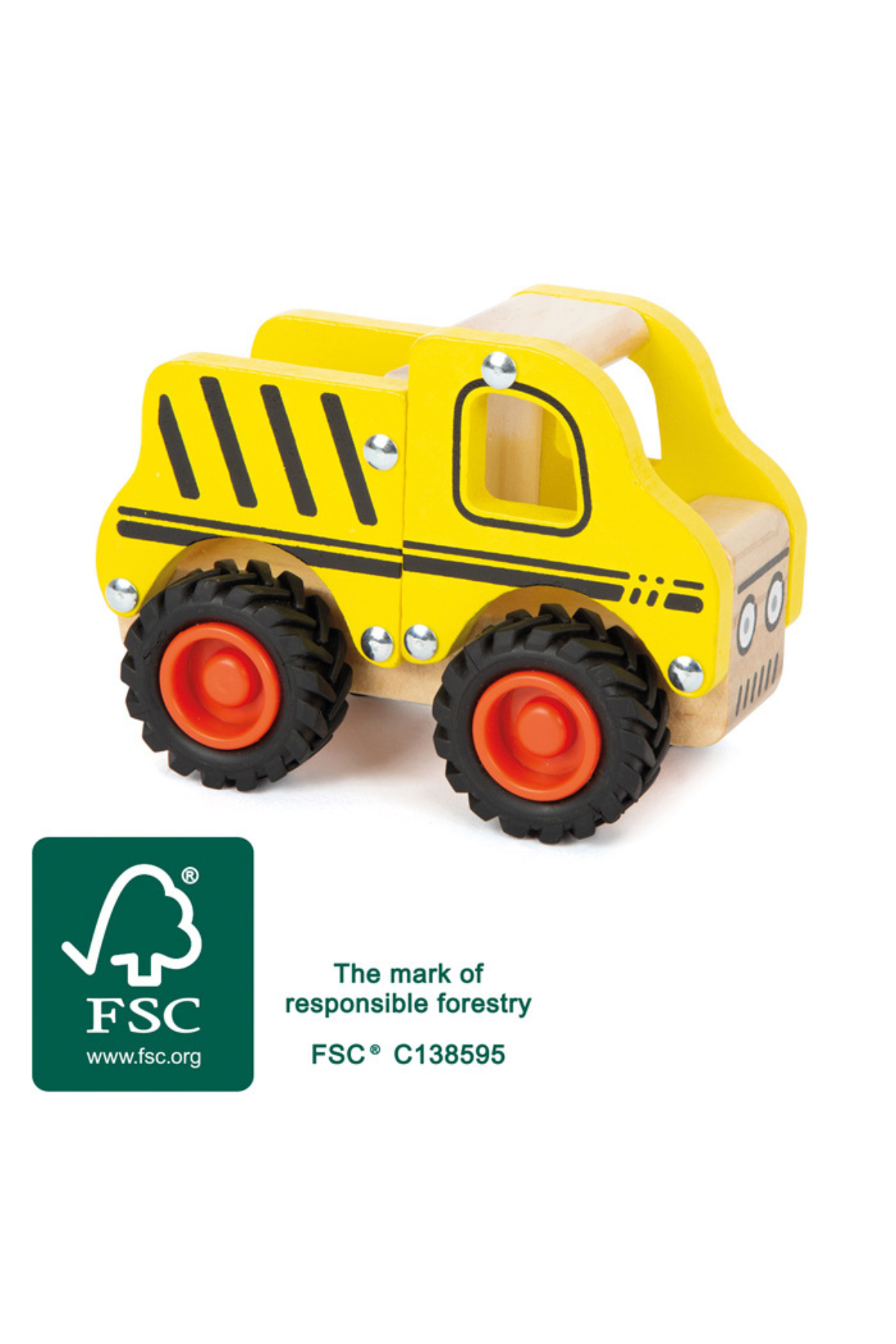 Vörubíll úr FSC-vottuðum við fyrir börn á hvítum bakgrunni