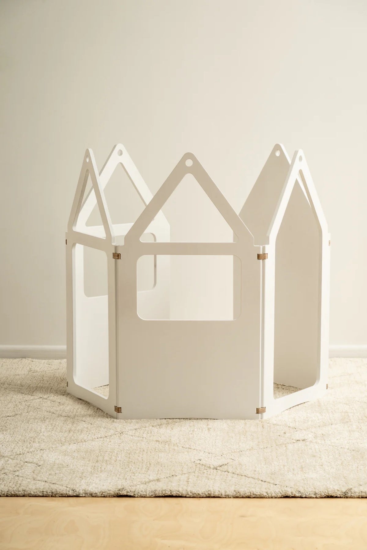 ZigZag+ hús hvítt – minimalískt Montessori hús fyrir barnaherbergi