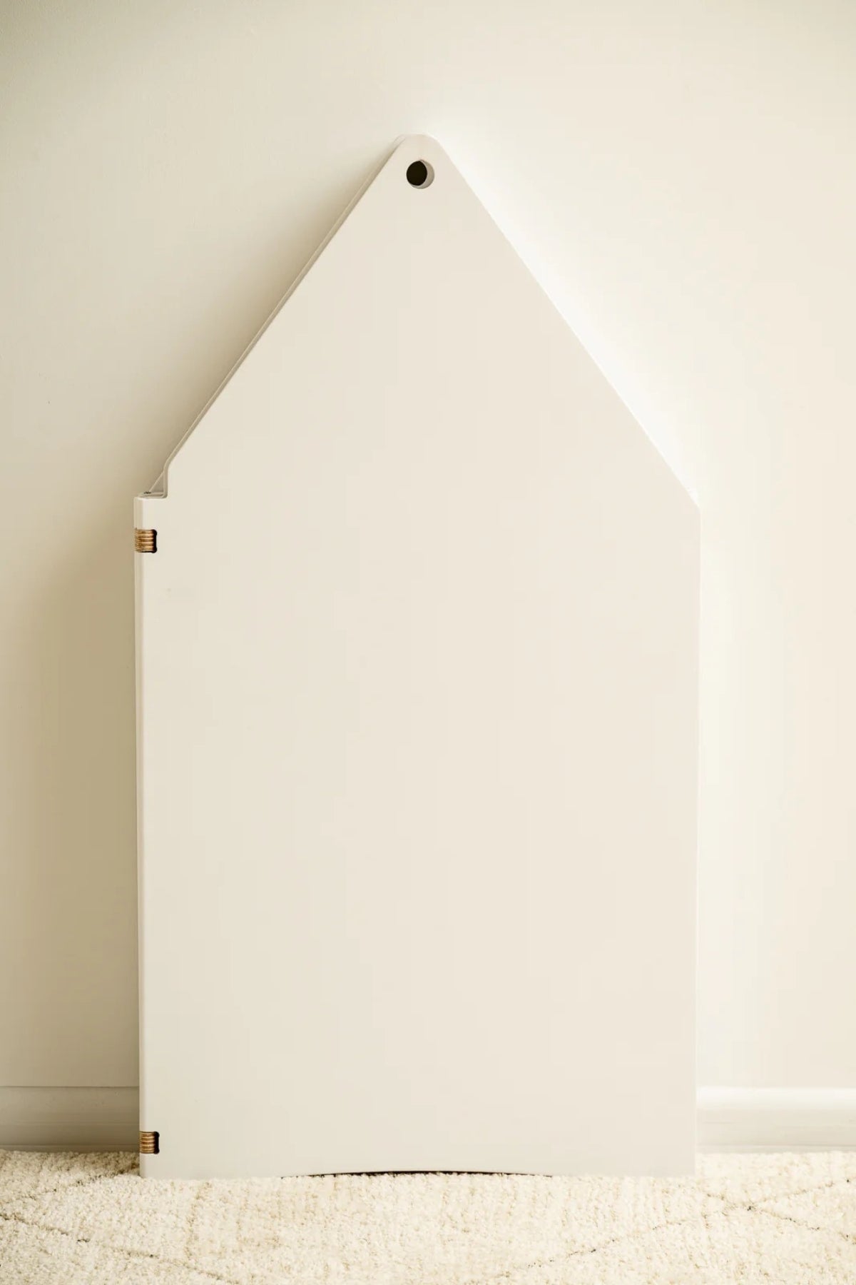 ZigZag+ samanbrotið Montessori hús í hvítum lit