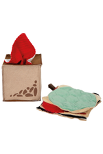 Skynjunarbox með fimm tauklútum úr Baby Box þroskasetti frá Small Foot