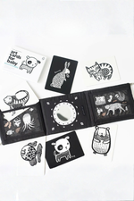 Black and white art cards for baby with animal illustrations on a white background