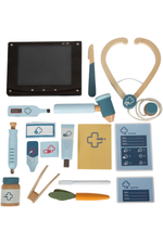 Allir fylgihlutir kanínusettsins lagðir snyrtilega upp: stethoscope, sprauta, hiti, röntgen, pincettur o.fl.